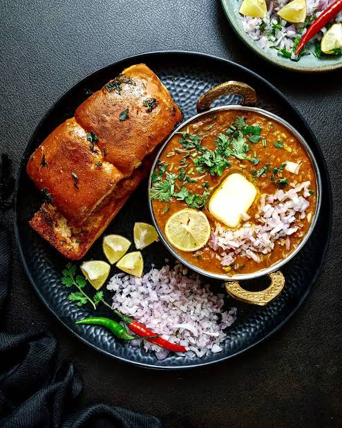 Butter Pav Bhaji at Shreenath Pali
